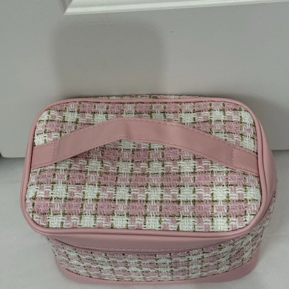 Ulta‎ Makeup Cosmetic Train Case Travel Plaid Pink White Zipper Foldable Lined